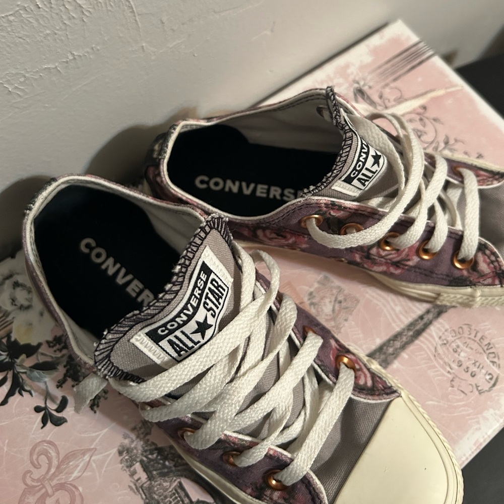 Converse Low Top Sneakers - Cream & Pink Floral - Picture 5 of 6